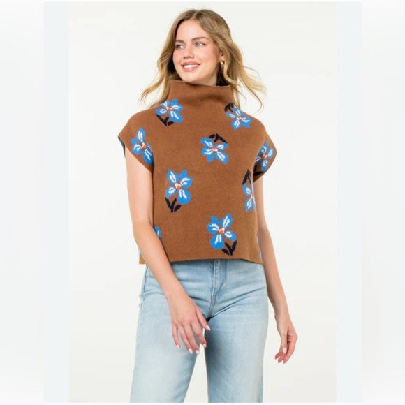 THML Sweaters - THML Knit Cowl Neck Chestnut Sleeveless Sweater With Blue Florals Size Large